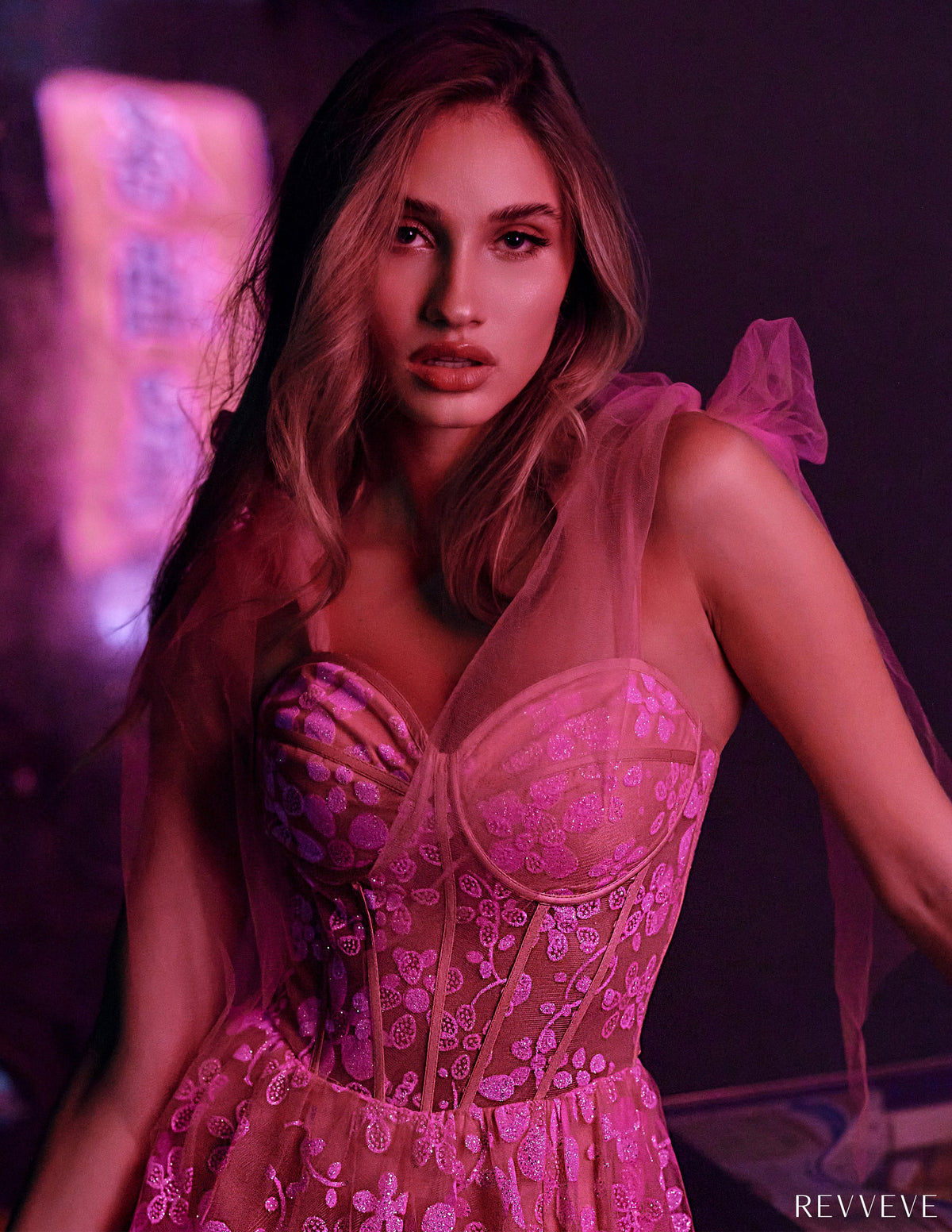 What to Expect: Glow in the Dark Prom Dress Real Experience | Revveve