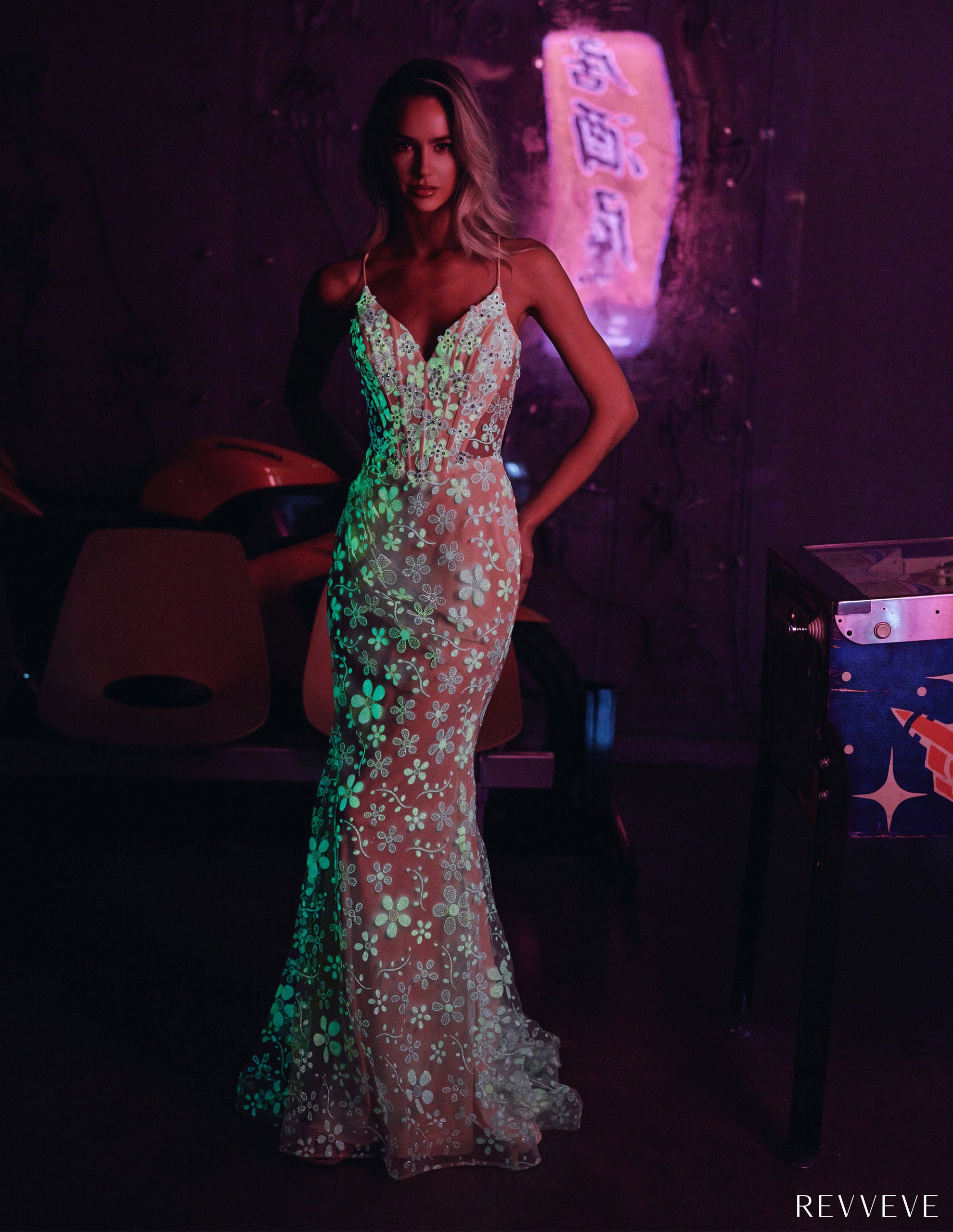 glow designs dresses R9007
